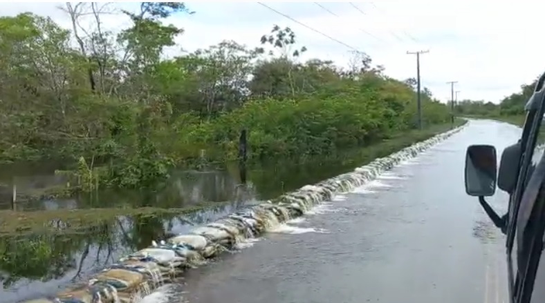 Cheia de 2021 inunda trechos da BR-319